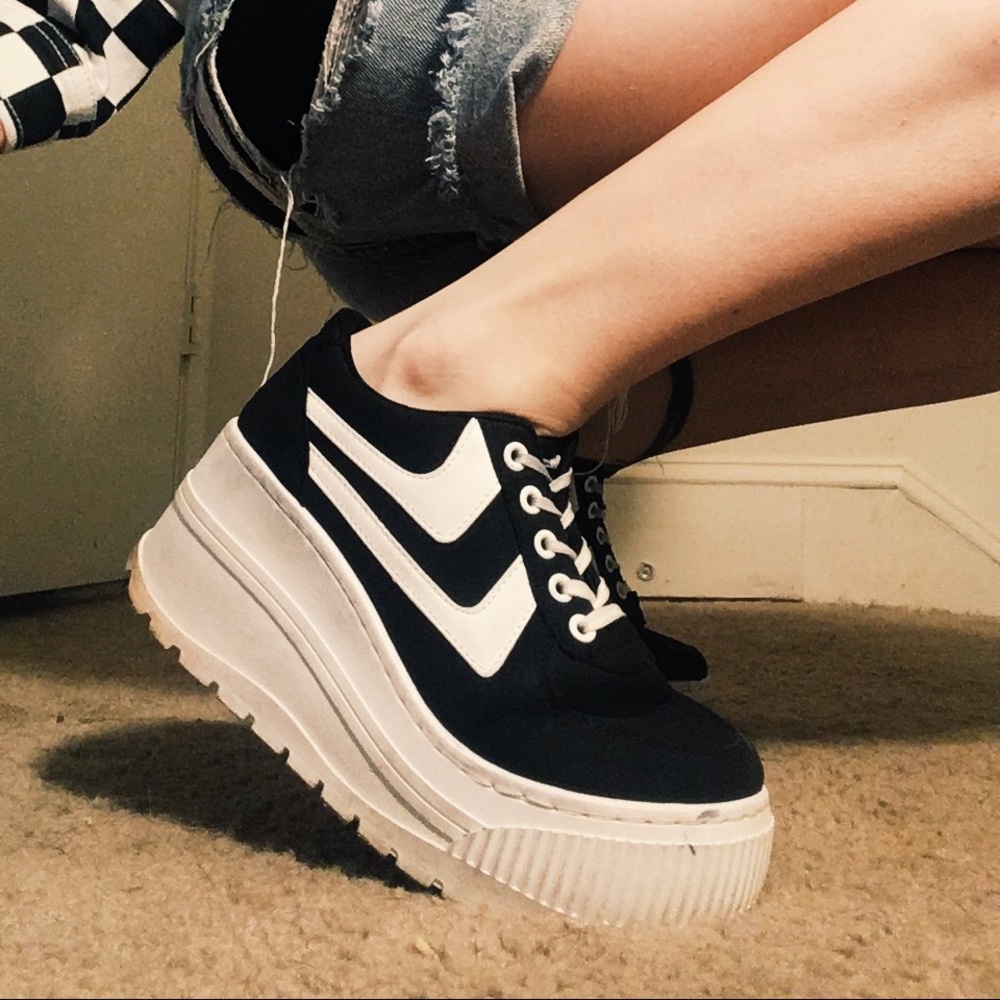 Nasty Gal Platforms